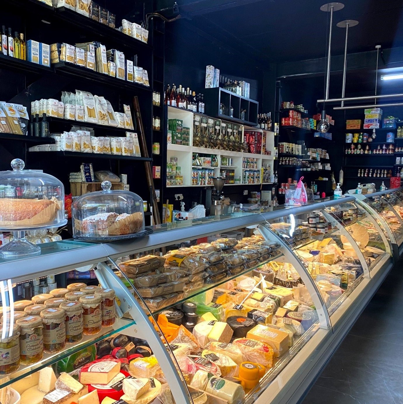The Ultimate Cheesemongers Selection
